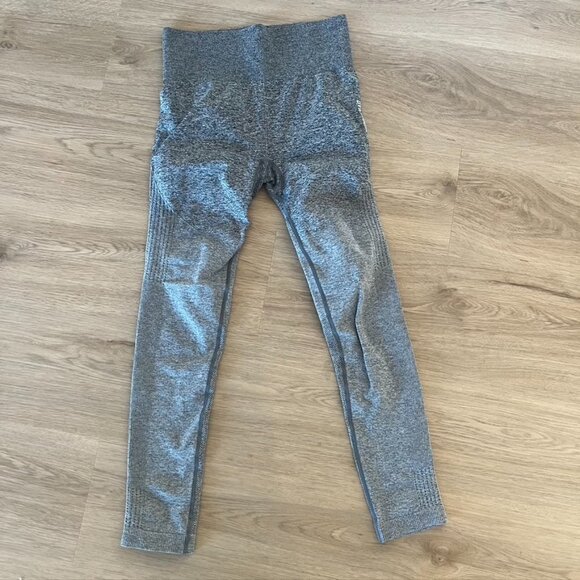 Woman’s Gymshark seamless leggings Gray Size small Compression - Picture 1 of 11